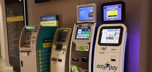 На картку через термінал можна внести до 400 тисяч грн: які ліміти діють у 2026 році